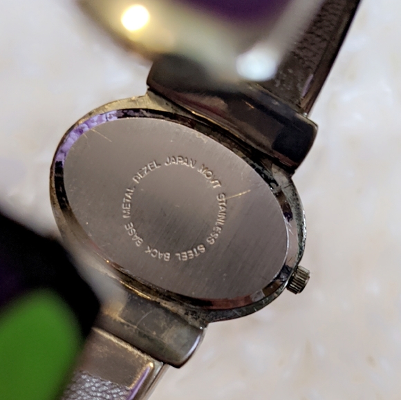 Two bangle cuff watches - Picture 11 of 12